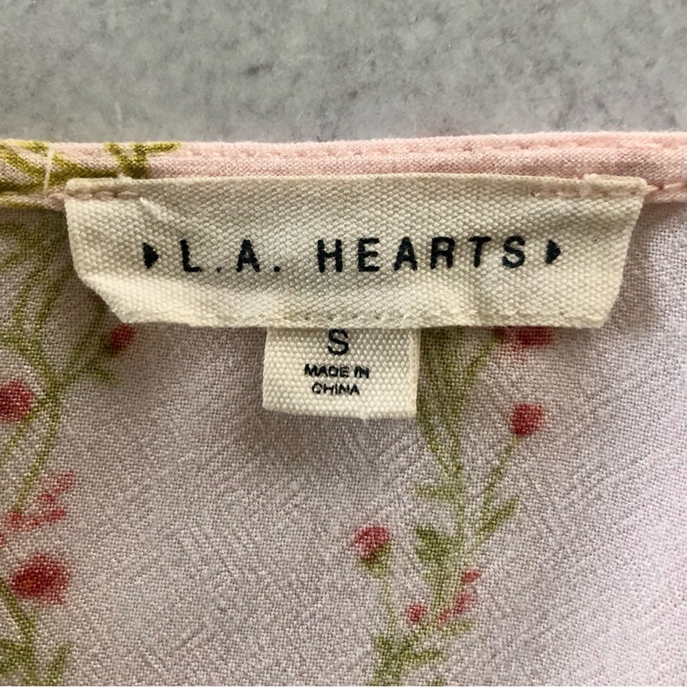 L.A. Hearts Tie Front Floral Woven Top, Pink S - Picture 2 of 7